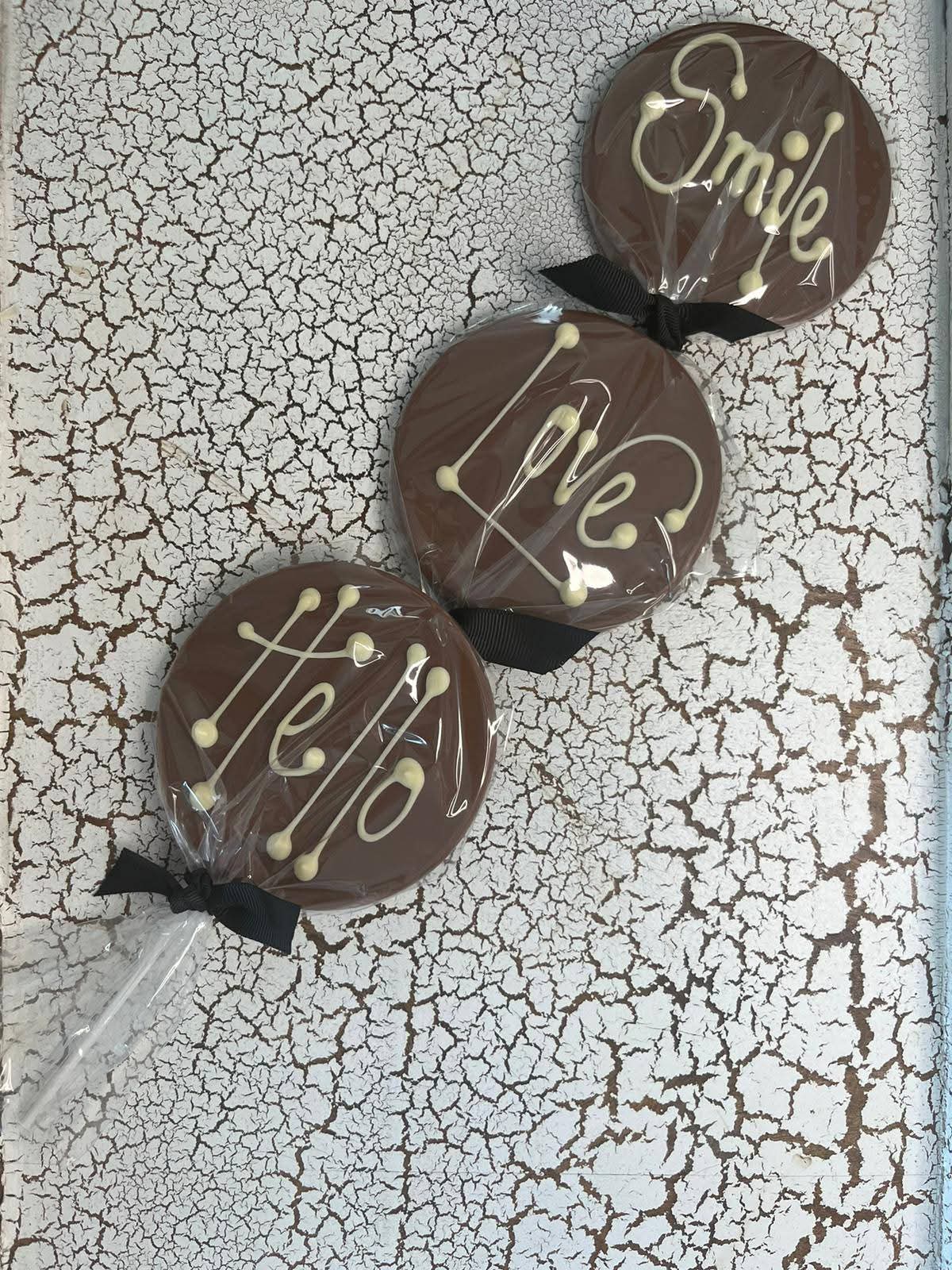 Lollipop with personalised handwriting