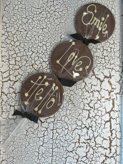 Lollipop with personalised handwriting